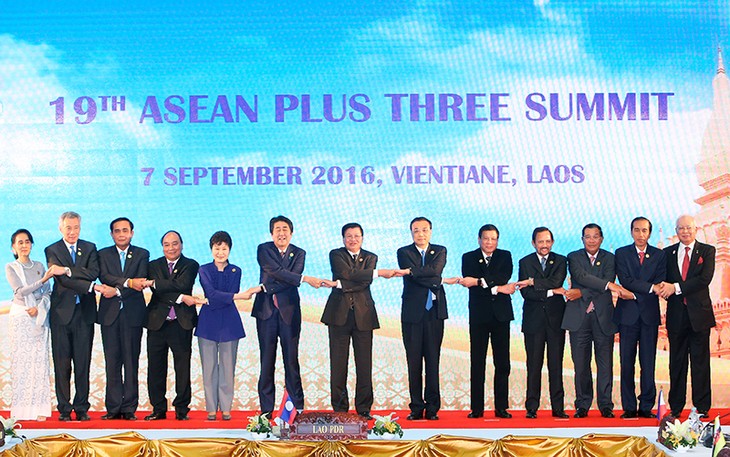 Les sommets ASEAN-partenaires - ảnh 1